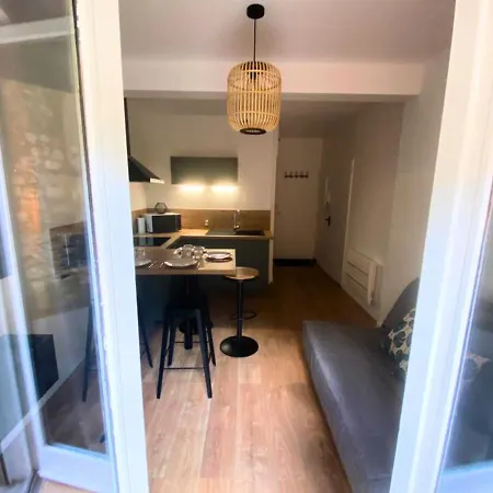 Apartman Cote Cour - - La Conciergerie. *