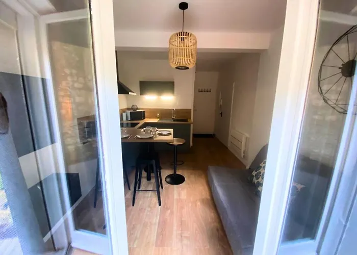 Apartman Cote Cour - - La Conciergerie. *